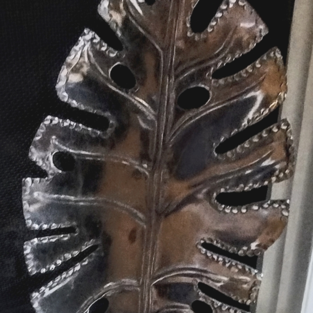 Monstera Leaf Figurine
